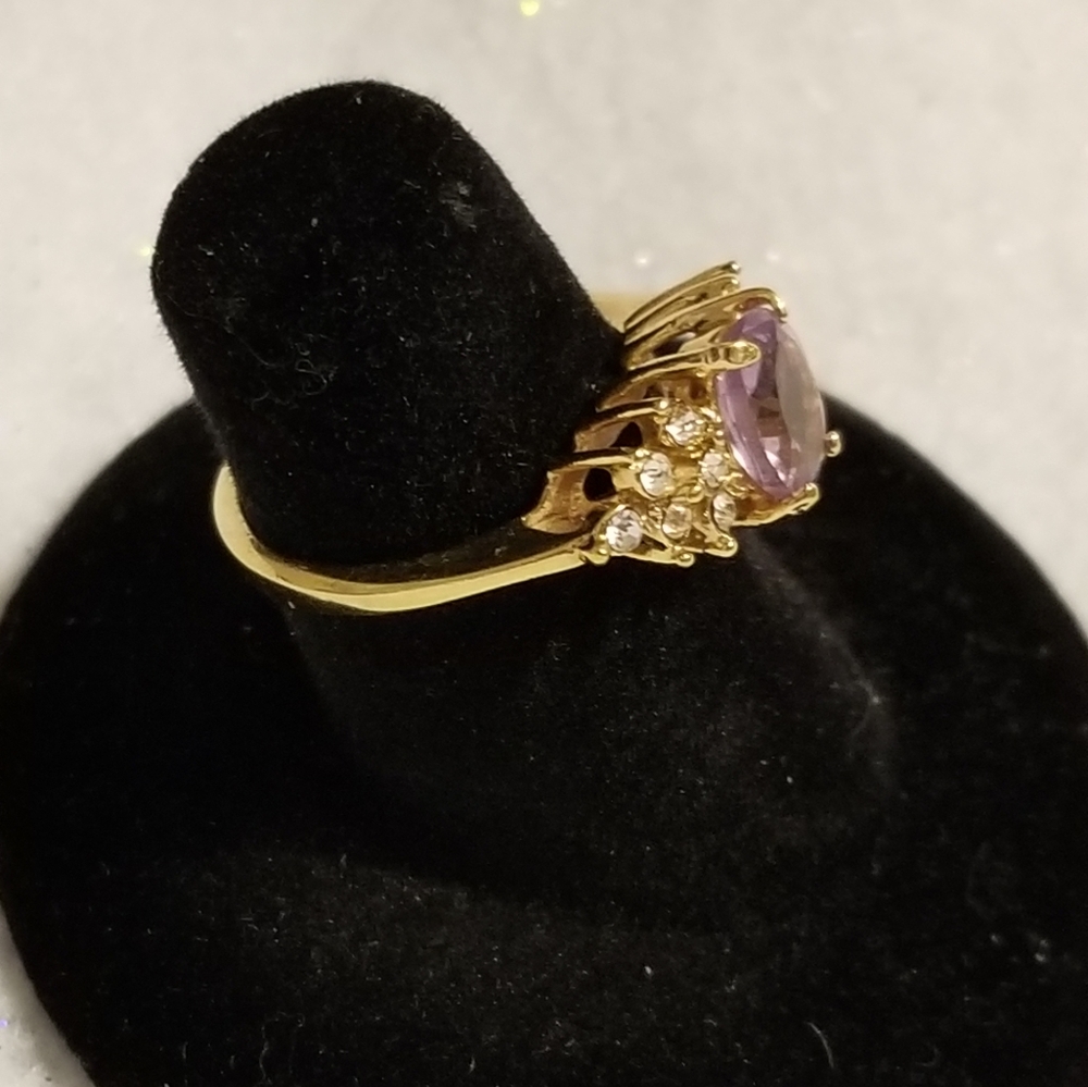 Ring - Picture 2 of 3